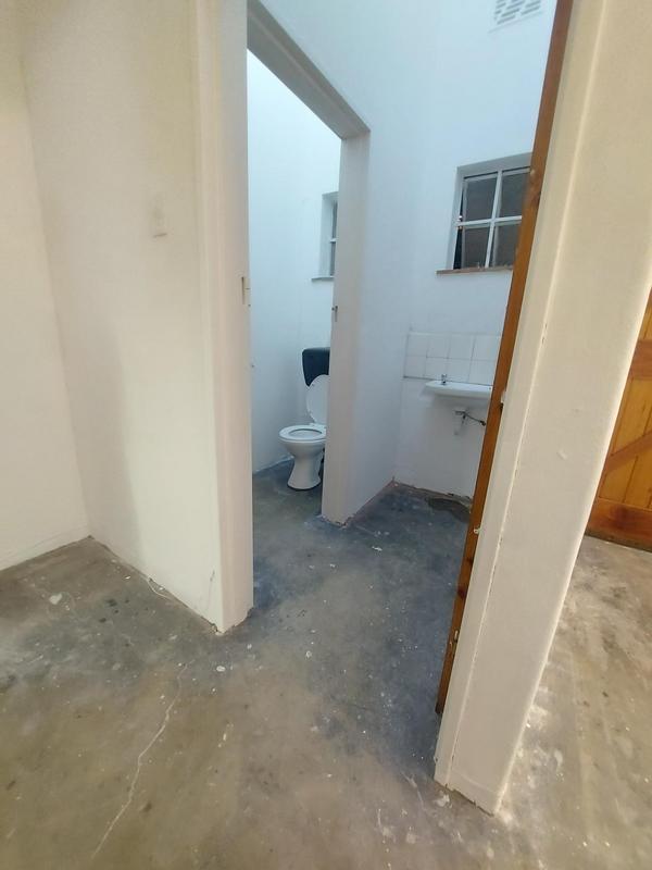 To Let commercial Property for Rent in Parow Western Cape